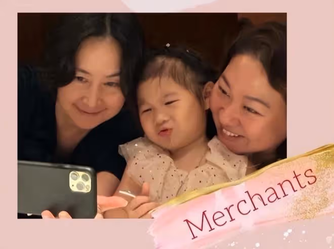 何超瓊陪乾女兒過母親節，曾昭怡2個孩子獲得何超瓊千億資產