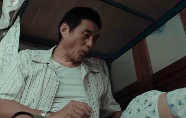 TVB新人女星新劇犧牲大,角色遭繼父非禮,被摸腿摸腰也無怨言