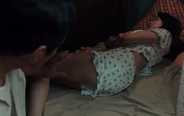 TVB新人女星新劇犧牲大，角色遭繼父非禮，被摸腿摸腰也無怨言