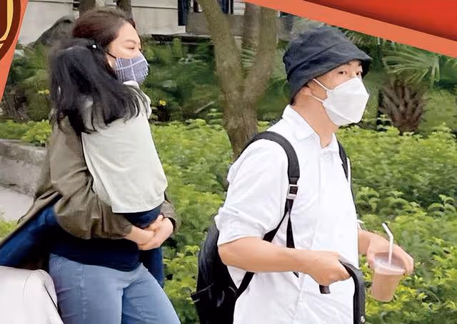 知名港星被曝與神秘女子出海!網民懷疑其婚變,本人火速澄清