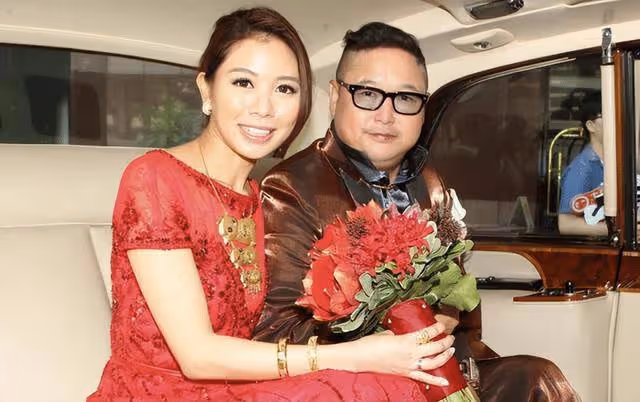 知名港星被曝與神秘女子出海!網民懷疑其婚變,本人火速澄清