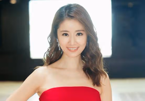 43歲林心如撞上43歲李小冉,明明都是同齡人,看起來卻像兩代人