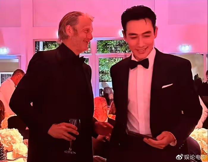 朱一龍成外媒最時尚男星,和老同學高葉相聚紅毯,開啟社交模式