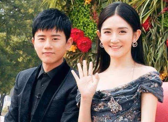 借澳幣還人民幣,謝娜回應借錢爭議,稱當時就把錢還給了包文婧
