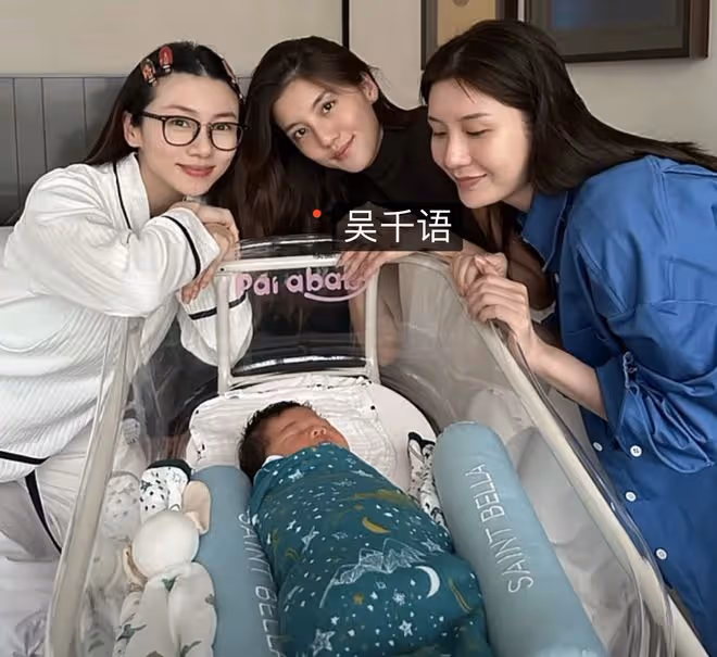 程曉玥曬豪華月子生活1天吃6餐,寶寶享足底按摩,吳千語現身看望