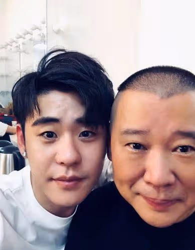 德雲社龍子科學員向郭德綱維權,稱前途被耽誤,網友:又一個叛徒