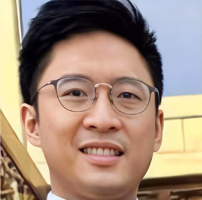 霍英東誕辰100周年紀念，霍震霆3兒子為爺爺慶賀，霍啟仁罕見露面