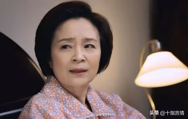 兩家親家搭夥旅遊,三天兩夜後變成冤家,阿姨哭訴:老伴差點沒了
