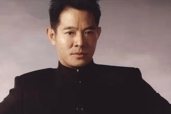 李連杰一生都沒有和周潤發合作過，原因是妻子利智曾被他欺負過