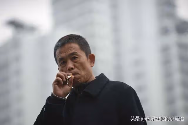 接父母來城裡,住了5天鄰居來投訴了3次,我對他們由同情變成厭惡!