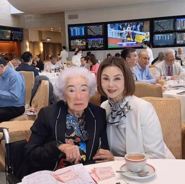 否認復婚!66歲港星自曝享受單身,離婚後靠4億贍養費變身女強人