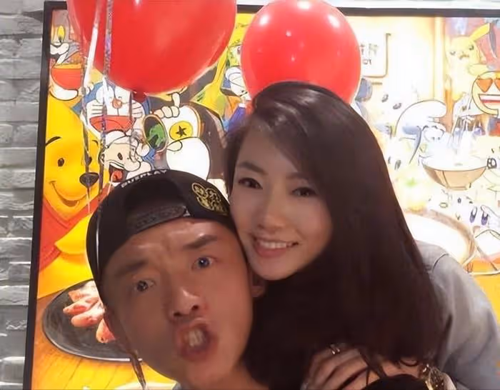程曉玥曬豪華月子生活1天吃6餐,寶寶享受足底按摩,吳千語現身看望