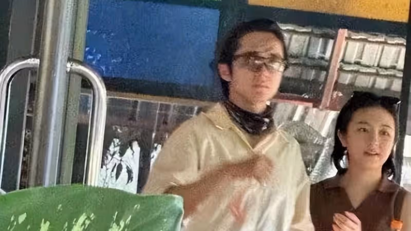張新成李蘭迪泰國游正臉照被曝光，男方被指沒擔當，雙方安撫粉絲