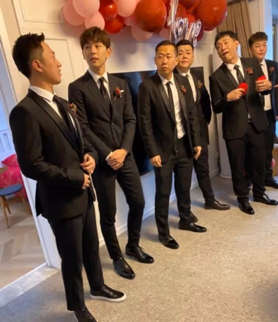 「石家莊伴郎專業戶」鄧倫又去髮小婚禮,當年的伴郎也結婚了他還單著!
