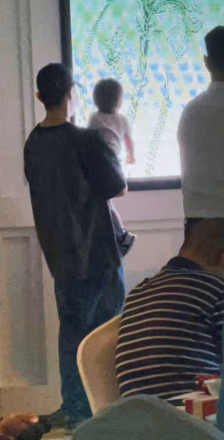「石家莊伴郎專業戶」鄧倫又去髮小婚禮，當年的伴郎也結婚了他還單著！