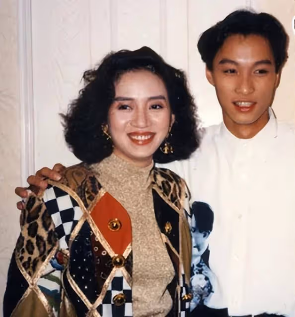 譚耀文：娶平凡老婆，相愛18年無緋聞，如今兒女雙全生活幸福