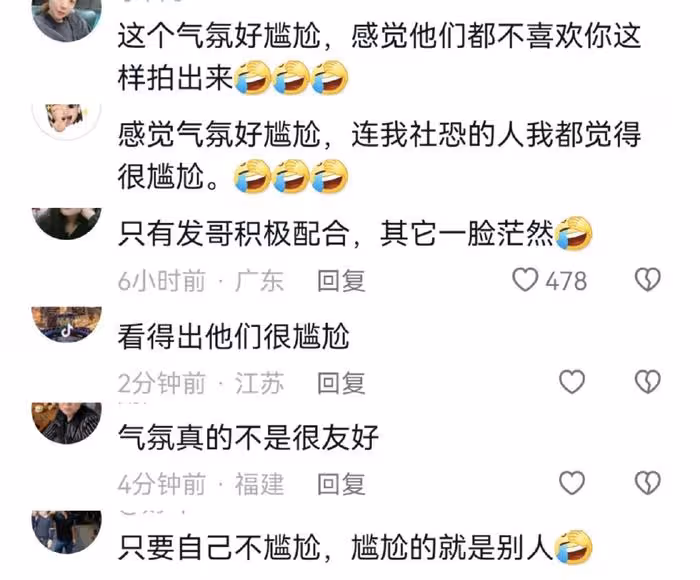 周潤發68歲大壽攜老婆聚會,向袁詠儀索吻引爭議,靚靚滿臉嫌棄