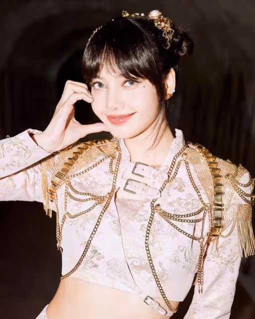 7位被譽為「人間芭比」的韓國女星，LISA、張員瑛都上榜