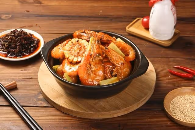 幫弟弟帶娃三年,侄子在飯桌上對我女兒說:你家所有財產都是我的