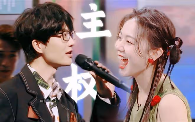 許嵩跟女朋友馮禧手牽手一起逛街，網友吐槽：天天上熱搜，煩不煩