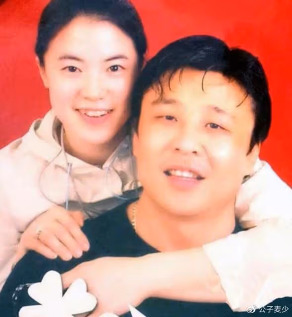 王楠豪宅曝光,豪華像酒店,院中停300萬豪車,嫁百億富豪太幸福