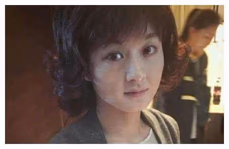 當明星遇上「老年妝」:趙麗穎可愛,戚薇優雅,而她敬業到認不出