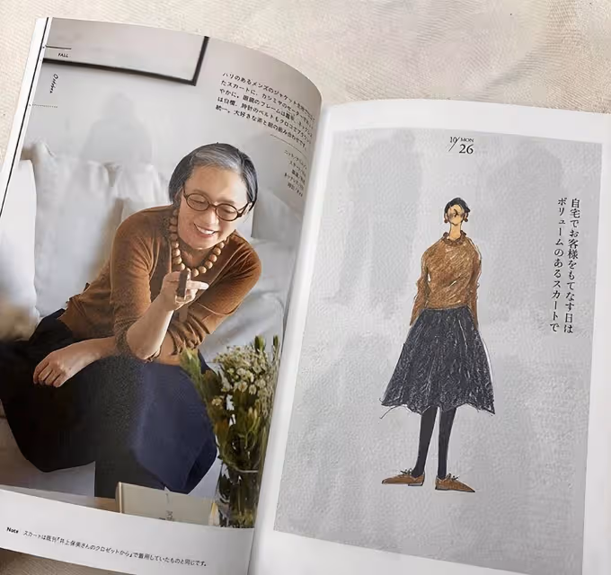 這位69歲日本奶奶真優雅！穿搭簡約不複雜，一頭白髮依舊隨性舒心