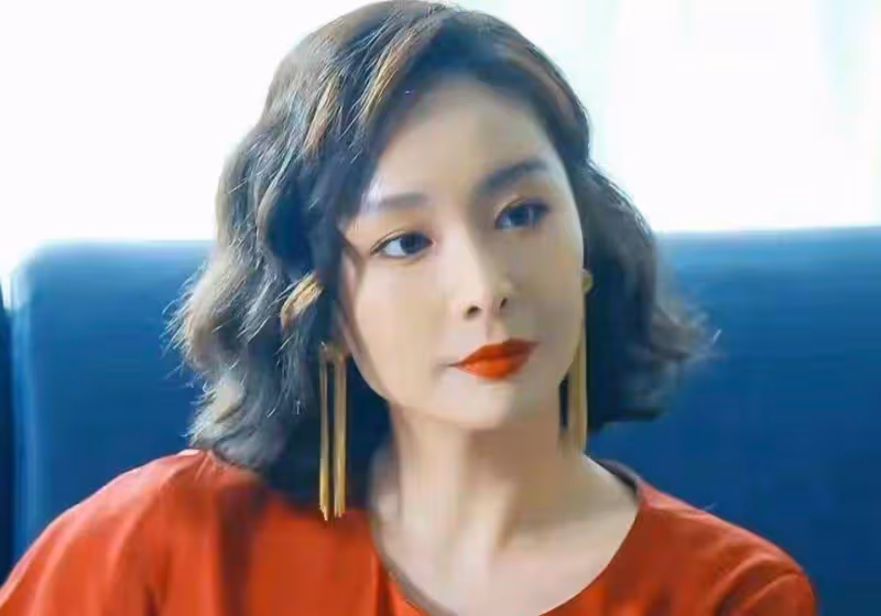 髮型對氣質的影響真大，看《狂飆》大嫂就知道，村姑和大佬的區別