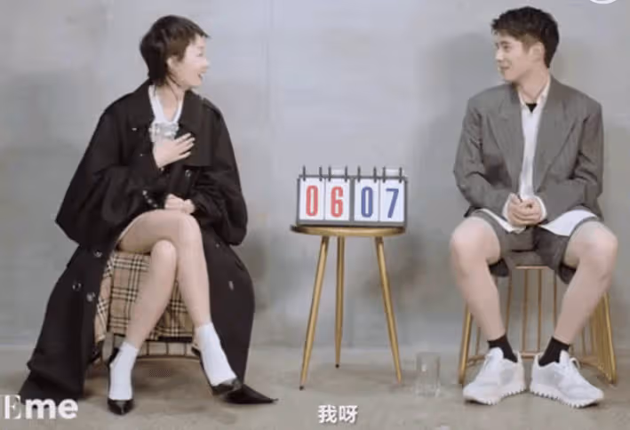 劉昊然周冬雨坎城同框,相視而笑,男方被工作人員緊急拉走避嫌
