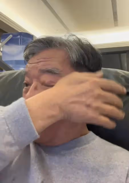 演員李立群回到河南祭祖,同父異母哥哥已經去世,妻兒卻沒有露面