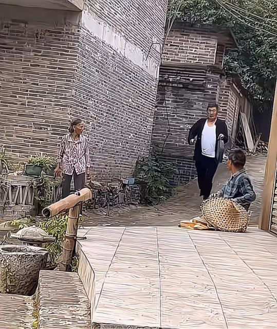 港星林威當村幹部,穿拖鞋挨家通知開會,不把自己當大佬接地氣