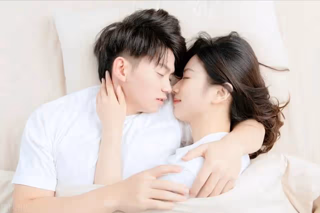 妻子出軌被發現,父母讓我隱忍不發:不說才是最好的報復,懂嗎?