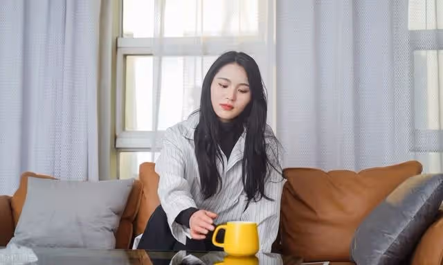 男友和我分手,娶了我弟弟的女友,為了彩禮的事情,他不擇手段!