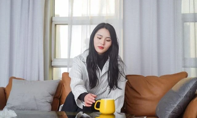 男友和我分手，娶了我弟弟的女友，為了彩禮的事情，他不擇手段！