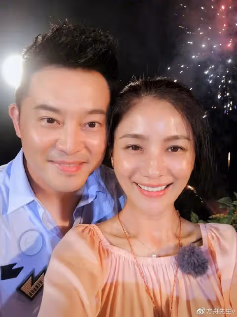 沙溢520曬照表白妻兒,安吉和小魚兒模樣大變,身材比胡可魁梧