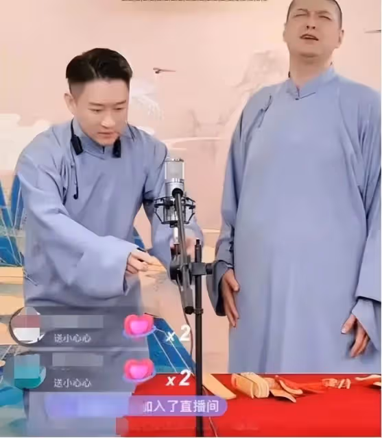 曹雲金怒砸郭德綱飯碗，掀翻整個德雲社，免費直播說相聲獲好評
