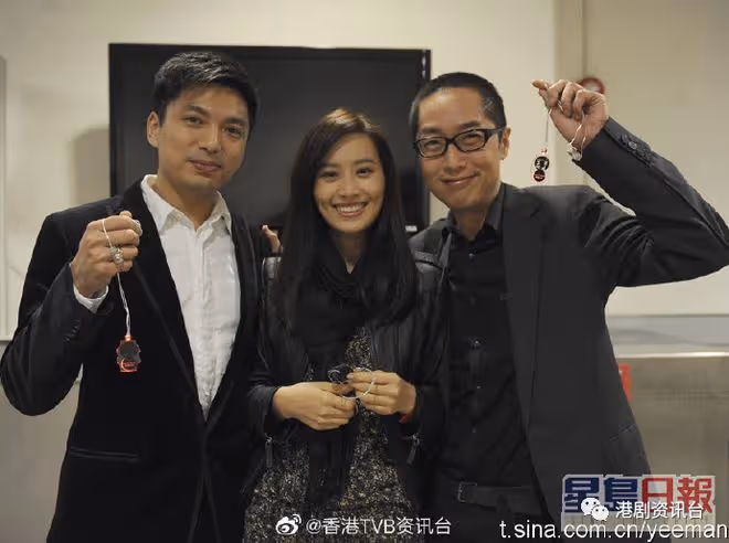 陳法拉高調貼老公合照慶祝結婚5周年!前夫同日宣布老婆懷孕