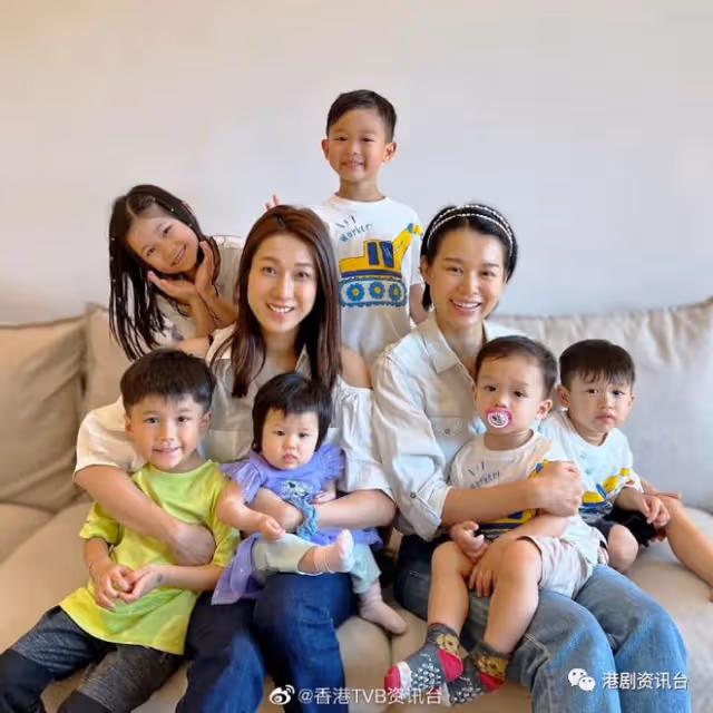 鍾嘉欣泳裝輕露事業線!大女愈大愈似樣獲封「迷你版嘉欣」