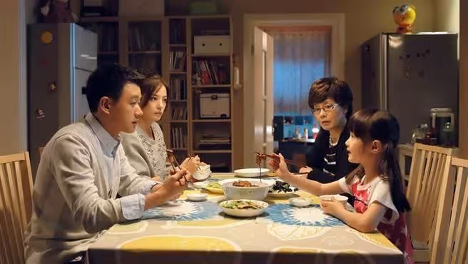 帶孫1年就換來一耳光!婆婆「幡然醒悟」要兒子搬出去 「離開前一番話」兩人急下跪