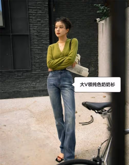 穿「奶奶衫」的女人為何一看就高級?時尚穿搭的美,保守派不要碰