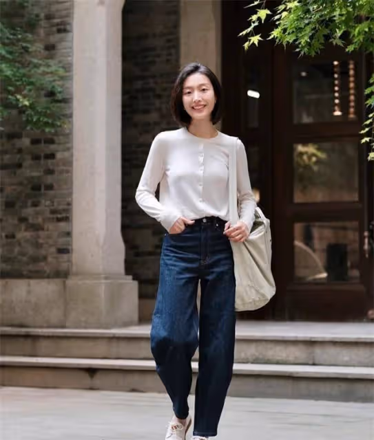 穿「奶奶衫」的女人為何一看就高級?時尚穿搭的美,保守派不要碰
