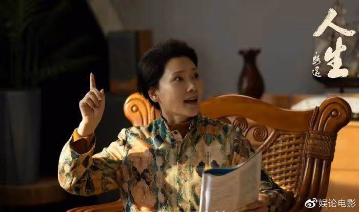 何賽飛怒批行業亂象,為基層演員發聲,其演影視劇也依然熱愛戲曲
