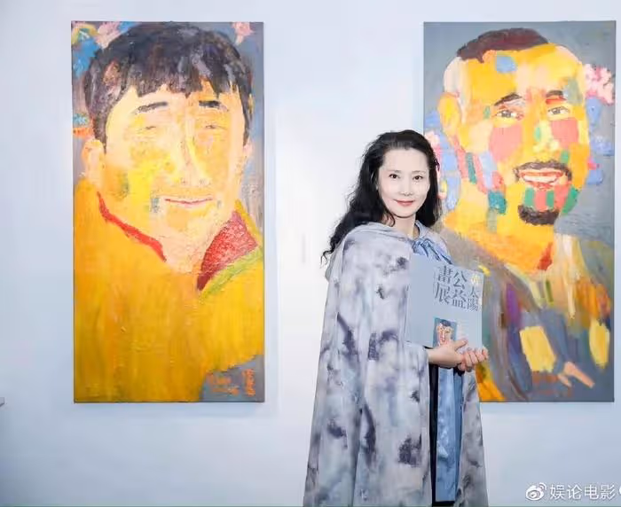 何賽飛怒批行業亂象,為基層演員發聲,其演影視劇也依然熱愛戲曲