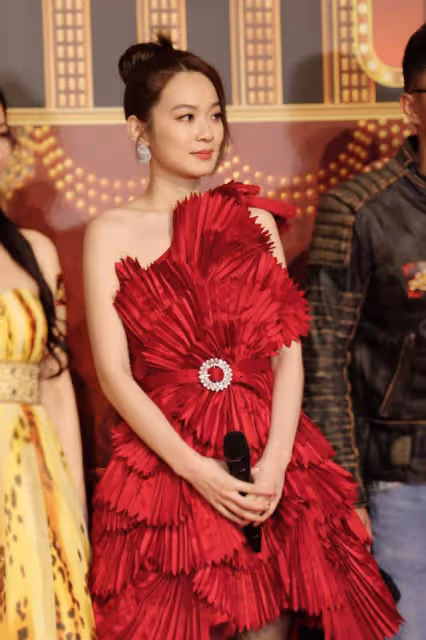 前亞姐因《一舞傾城》被罵慘!戲外三度流產,支持老公與他人生子
