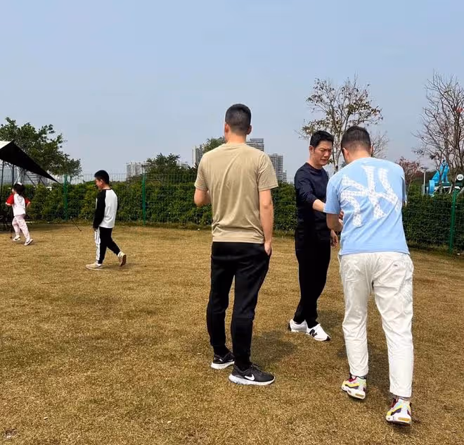 周麗淇結婚5年首曬正面全家福！與傅程鵬為3歲兒子慶生無懼爭議