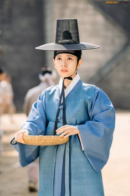 男演員上傳與女主角洞房花絮視頻,網友:有獲得女演員同意嗎?
