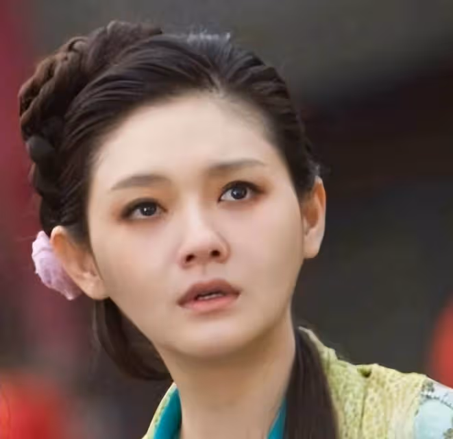 45歲的大S為什麼不顯老?少女感臉型的優勢,被她展現得淋漓盡致