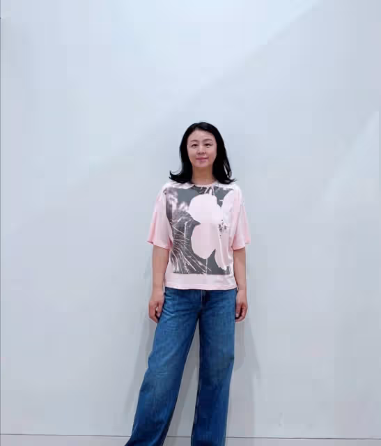 女人過了五十歲，一定要嘗試這款「鎖骨發」，簡約大氣又顯氣質