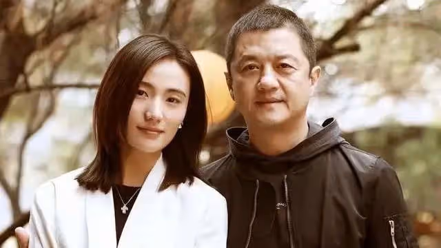 李嫣學費500w，小女兒李夏3.6w，不是李亞鵬偏心，差別都在媽身上