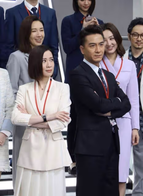 TVB女星曬家庭照!被指與母親五官如粘貼複製,網紅妹妹膚白貌美
